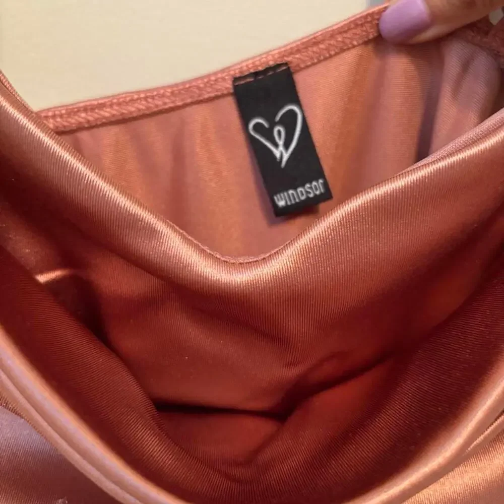 Windsor pink satin